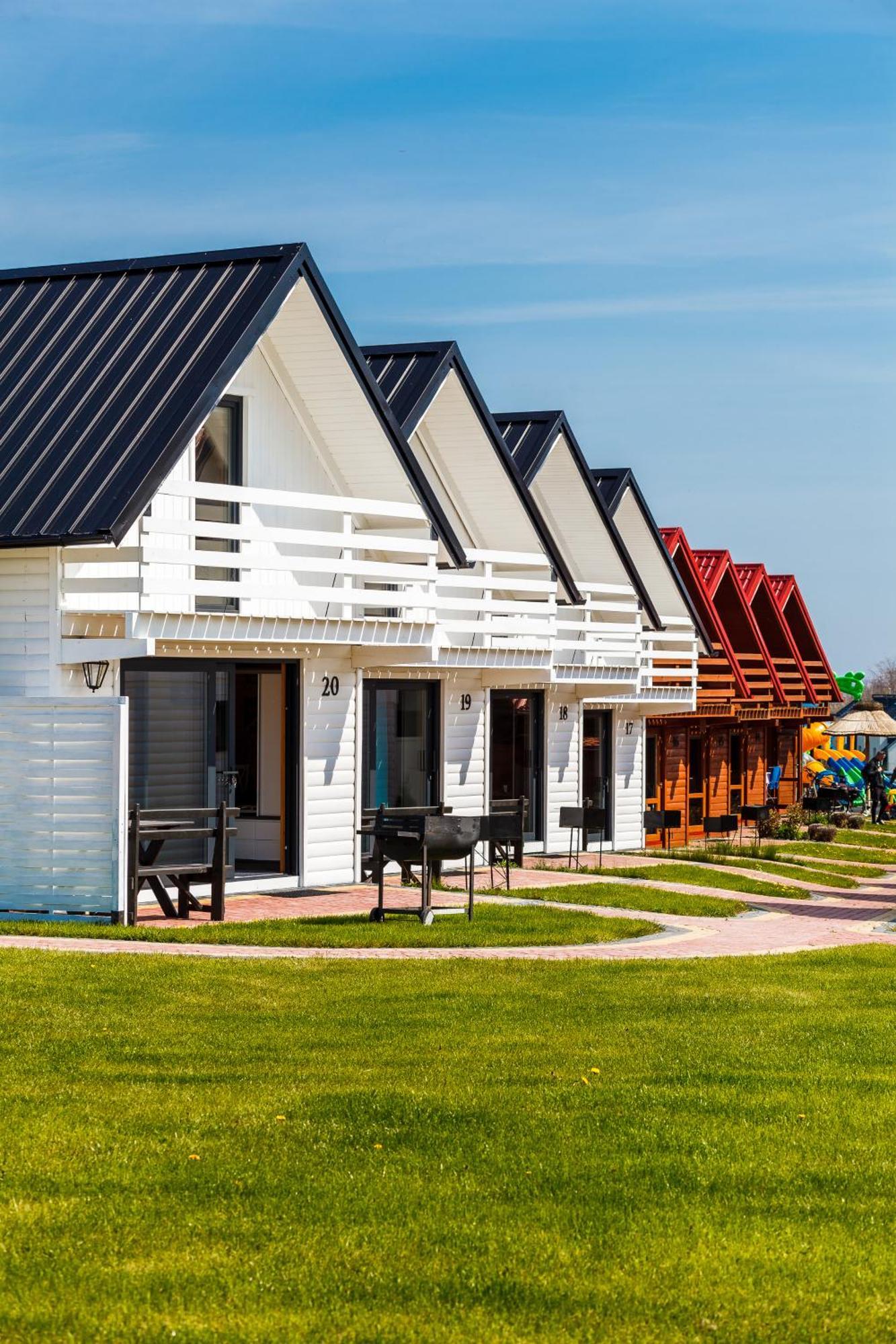 Arkadia Holiday - Domki Letniskowe Wladyslawowo Exterior photo